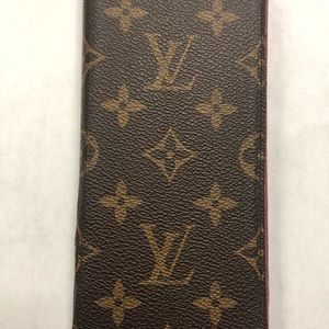 Louis Vuitton wallet for a 7+/8+iPhone